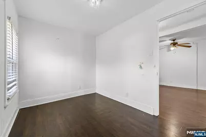 611 New York Avenue, Lyndhurst Township, NJ 07071 - Photo 13