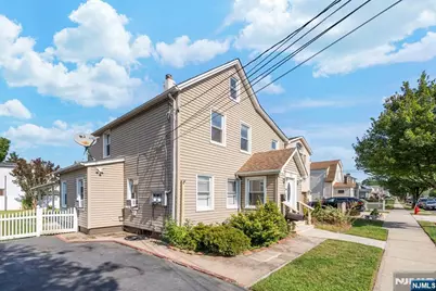 611 New York Avenue, Lyndhurst Township, NJ 07071 - Photo 35