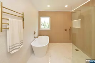 72 Roosevelt St, Cresskill, NJ 07626 - Photo 17
