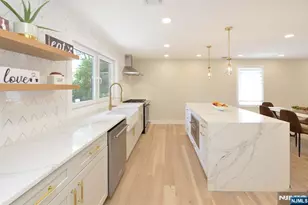 72 Roosevelt St, Cresskill, NJ 07626 - Photo 9