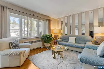 29 Lynwood Road, Verona, NJ 07044 - Photo 5