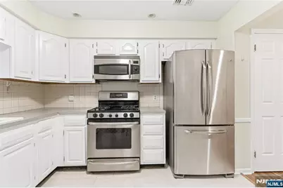 75 Quartz Lane, Paterson, NJ 07501 - Photo 11