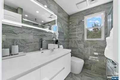 43 Saint Philips Drive, Clifton, NJ 07013 - Photo 15