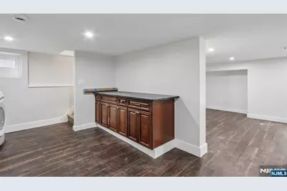 215 Floral Street, Roselle, NJ 07203 - Photo 39