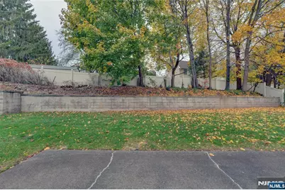 184 Abbe Lane, Clifton, NJ 07013 - Photo 5