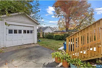 62 Ampere Parkway, East Orange, NJ 07017 - Photo 21