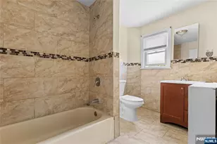 62 Ampere Pkwy, East Orange, NJ 07017 - Photo 17