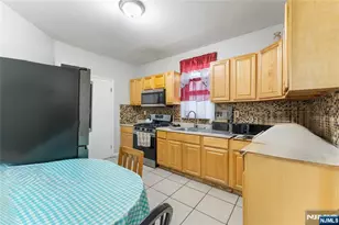 92 N 19th St, East Orange, NJ 07017 - Photo 3