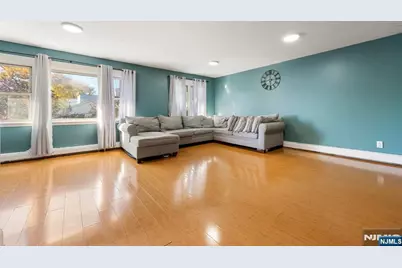 54 Brookdale Avenue, Newark, NJ 07106 - Photo 5