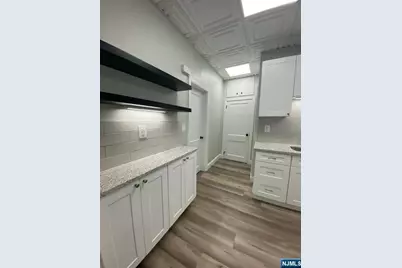 57 Luke Avenue, Bergenfield, NJ 07621 - Photo 9