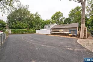 81 Mission St, Montclair, NJ 07042 - Photo 27