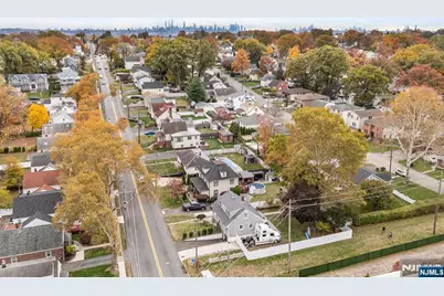 2 Passaic Avenue, Hasbrouck Heights, NJ 07604 - Photo 3