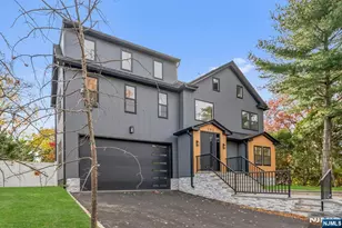 302 W Clinton Ave, Tenafly, NJ 07670 - Photo 3