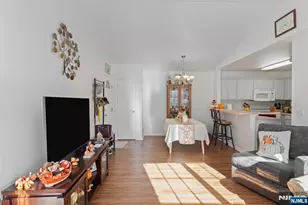 11 Parkside Ct, Wayne, NJ 07470 - Photo 7