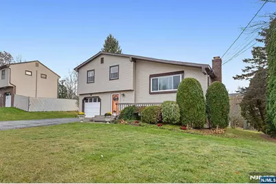 3 Hummingbird Trail, Vernon, NJ 07422 - Photo 1