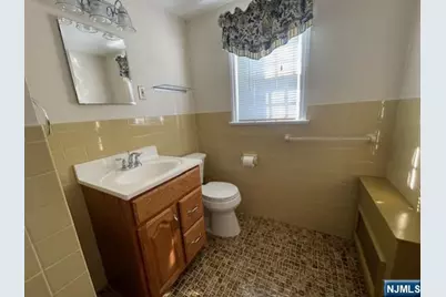 49 Hawthorne Avenue, Clifton, NJ 07011 - Photo 7