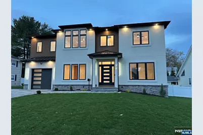 70 Anderson Drive, Clifton, NJ 07013 - Photo 3