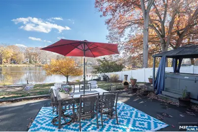 21 Sunrise Avenue, Bloomingdale, NJ 07403 - Photo 47