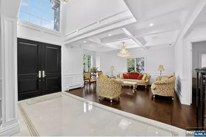 1096 Briar Way, Fort Lee, NJ 07024 - Photo 5