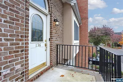 136 Stonegate Trail 37 #37, Cresskill, NJ 07626 - Photo 5