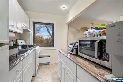 3040 Edwin Avenue 4A #4A, Fort Lee, NJ 07024 - Photo 5