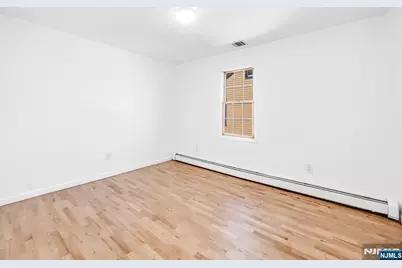 457 Washington Avenue, Cliffside Park, NJ 07010 - Photo 25