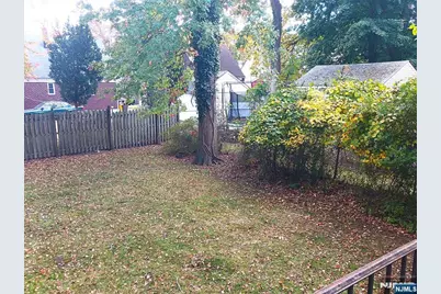 152 Washington Place, Teaneck Township, NJ 07666 - Photo 17