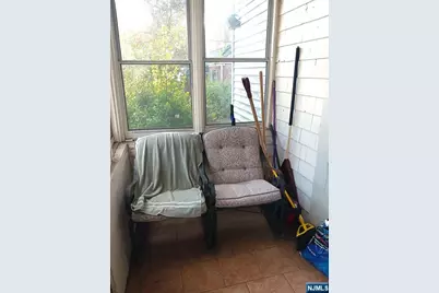 152 Washington Place, Teaneck Township, NJ 07666 - Photo 7