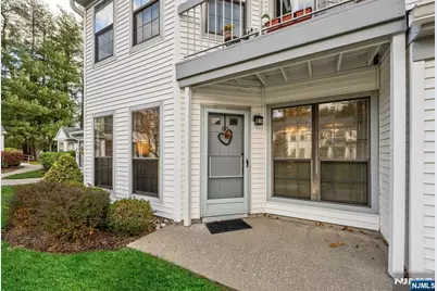 80 Konight Court, Mahwah, NJ 07430 - Photo 3