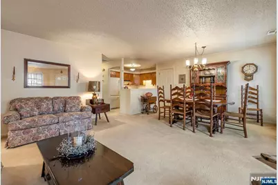 80 Konight Court, Mahwah, NJ 07430 - Photo 7