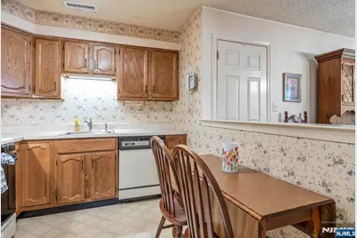 80 Konight Court, Mahwah, NJ 07430 - Photo 13