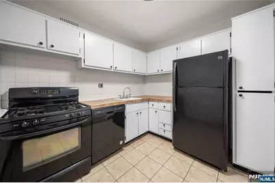 2100 Linwood Avenue 18N #18N, Fort Lee, NJ 07024 - Photo 11