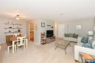 50 Rock Road B6, Hawthorne, NJ 07506 - Photo 3