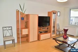 2200 Central Road 9 B, Fort Lee, NJ 07024 - Photo 7