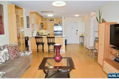 2200 Central Road 9 B #9 B, Fort Lee, NJ 07024 - Photo 11