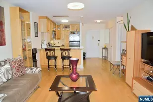 2200 Central Road 9 B, Fort Lee, NJ 07024 - Photo 11