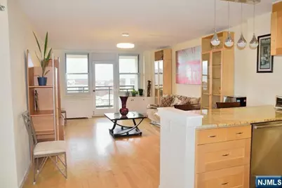 2200 Central Road 9 B #9 B, Fort Lee, NJ 07024 - Photo 5