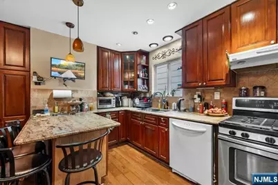 103 Virginia Avenue, Jersey City, NJ 07304 - Photo 17