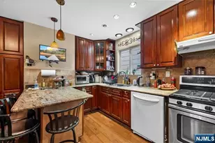 103 Virginia Ave, Jersey City, NJ 07304 - Photo 17