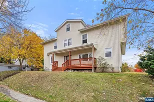 30 Clarendon Pl, Hackensack, NJ 07601 - Photo 3