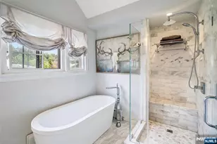 290 Clinton Pl, Hackensack, NJ 07601 - Photo 27