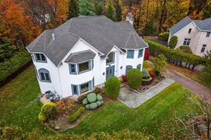 11 Blackledge Ct, Closter, NJ 07624 - Photo 3