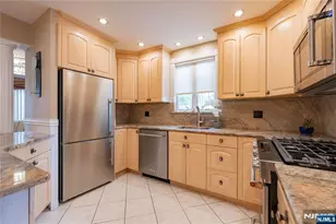 124 Lower Notch Rd, Little Falls Township, NJ 07424 - Photo 3