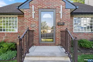 4 Gail Pl, Secaucus, NJ 07094 - Photo 5