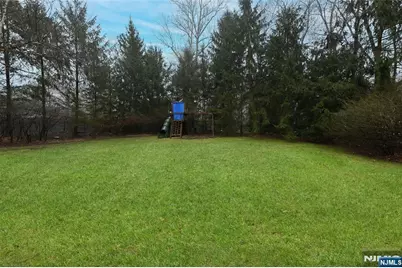 22 Pembroke Trail, Upper Saddle River, NJ 07458 - Photo 31