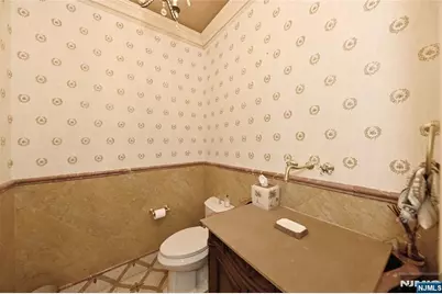 22 Pembroke Trail, Upper Saddle River, NJ 07458 - Photo 19