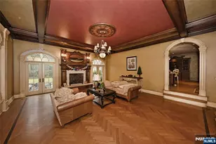 22 Pembroke Trail, Upper Saddle River, NJ 07458 - Photo 5