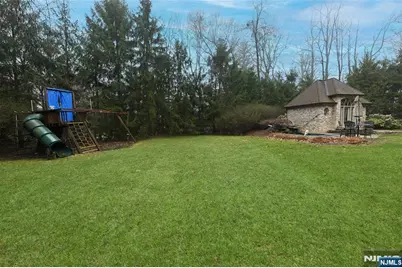 22 Pembroke Trail, Upper Saddle River, NJ 07458 - Photo 33