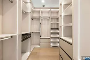 375 Burnet Pl, Paramus, NJ 07652 - Photo 17