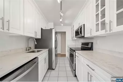 200 Winston Drive 508 #508, Cliffside Park, NJ 07010 - Photo 9